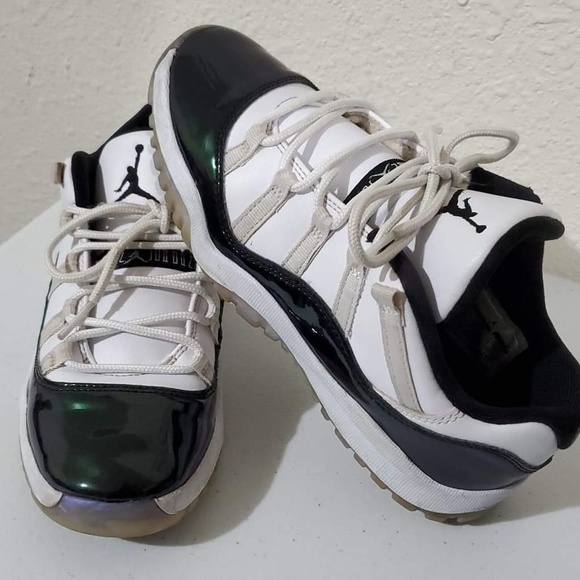 Jordan Other - Size 3Y Jordan 11 low emerald green